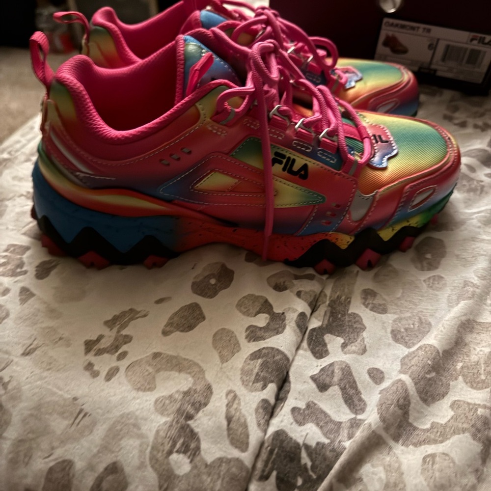 Fila Pink Sneakers with Chunky Sole and Reflective Design